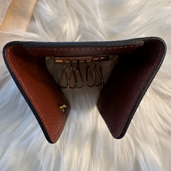 LOUIS VUITTON 6 KEY HOLDER MONOGRAM - Picture 8 of 12